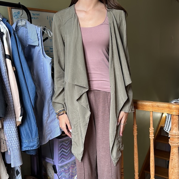 Olive Green Women's Blazer - Picture 4 of 5